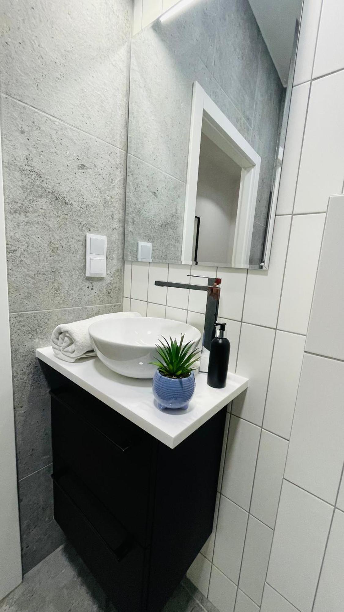 Apartamento Jm Millennium Kaweczynska 37 Varsovia Exterior foto